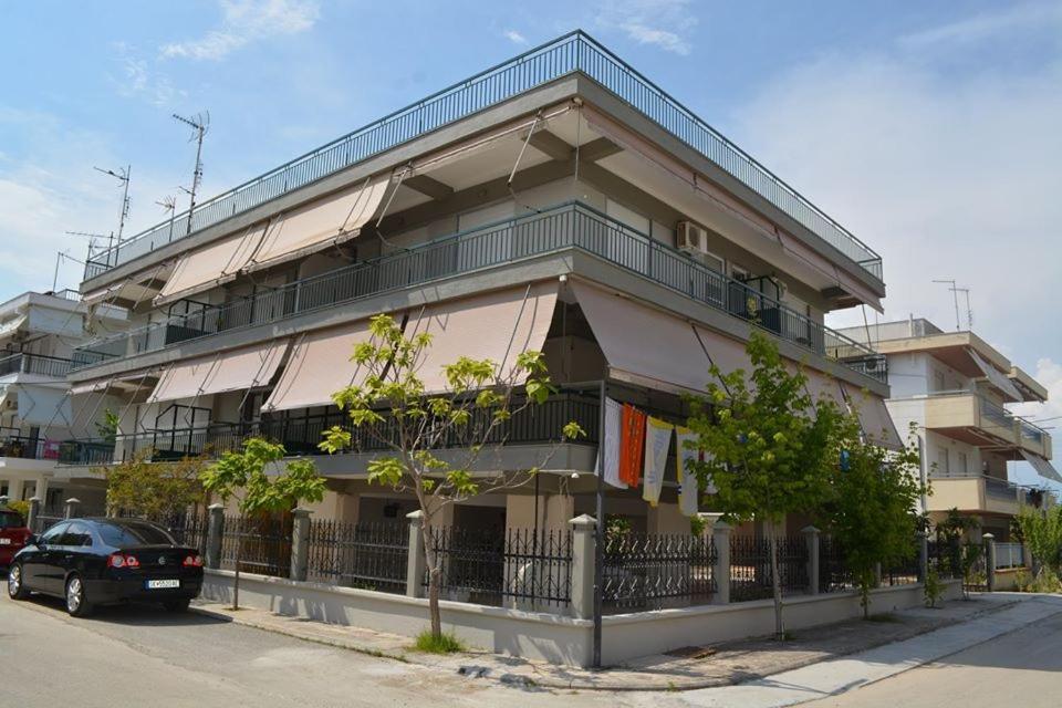 Zoi Apartments Паралия-Дионисиу Экстерьер фото
